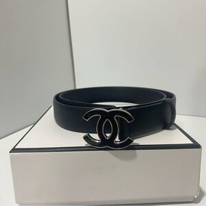 Chanel Black Leather Silver Belt SZ 85
